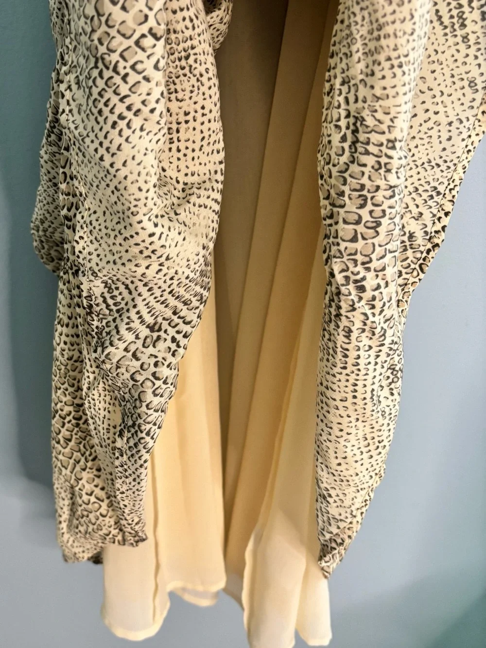 Rails Adora Midi Dress in Cream Snakeskin Sleeveless Spaghetti Strap Size Medium